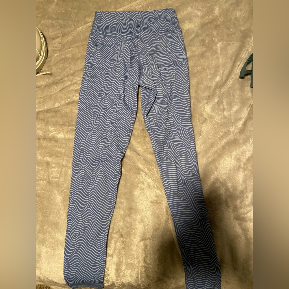 Vitality workout leggings. size small. BARELY WORN. Super stretchy